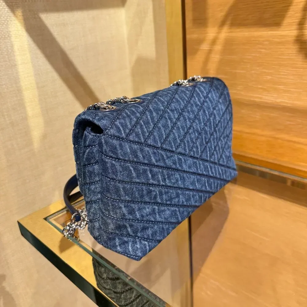 NEW‼️Tory Burch Willa Chevron Denim Shoulder Bag 187315 $595